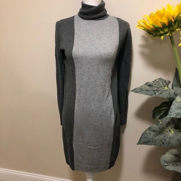 Dress size M   - Picture 2 of 5